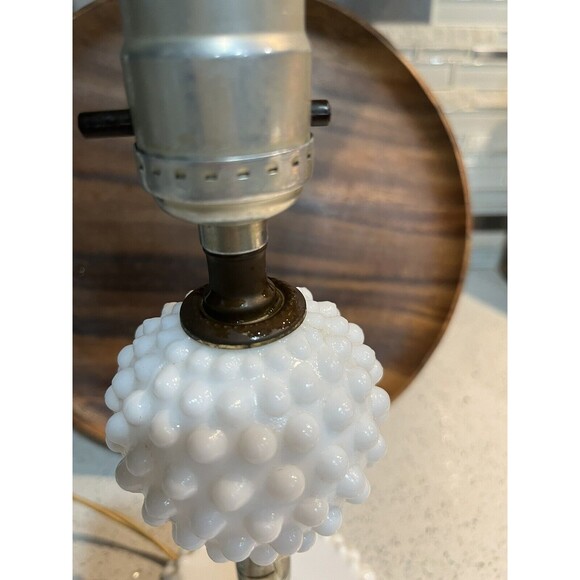 Vintage Milkglass Hobnob Lamp. 10 Inches Tall.  Cottagecore/grannycore - Picture 4 of 8